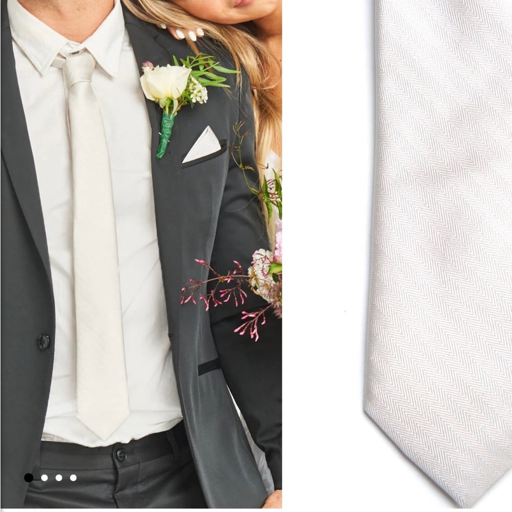 Nico “Show Me The Ring Solid” Tie by Show Me Your Mumu
